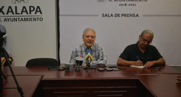 El alcalde de Xalapa, Hipólito Rodríguez, destacó el éxito con el que se realizó la vía recreativa el día de ayer, dijo que se espera que en los próximos fines de semana más familias disfruten de los talleres y los parques con los que cuenta la ciudad. 