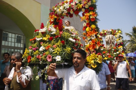 Se realizó el tradicional Paseo de Nuestra Señora de Santa Ana por el Río Jamapa. Participaron pescadores, autoridades municipales y eclesiásticas.  