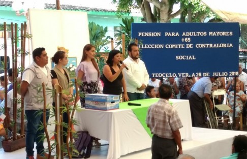  Con el fin de cumplir con los lineamientos de transparencia y participación ciudadana, este día se llevó a cabo la elección del Comité de Contraloría Social del programa para adultos mayores, 65 y Más, de la cabecera municipal de Teocelo, Veracruz.
