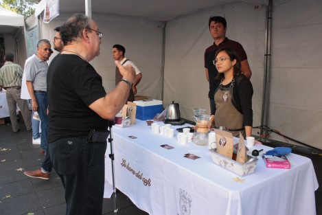 Este sábado, como todos durante este verano, de 17:00 a 18:00 horas, tendrá lugar la <em>Hora del Café</em>, una degustación gratuita del aromático producto de la región.  