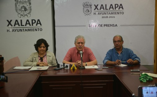 El alcalde de Xalapa, Hipólito Rodríguez, después de siete meses de gestión, anunció varias obras de pavimentación para las colonias Lomas de San Rique, Arroyo Blanco, Unión y Moctezuma.