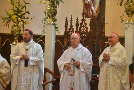 Con una celebración eucarística en la que estuvieron presentes los obispos de la región Golfo, sacerdotes de la Arquidiócesis de Xalapa, autoridades estatales y locales y feligreses, el arzobispo emérito de Xalapa, Sergio Obeso, dio gracias por su nombramiento como Cardenal.