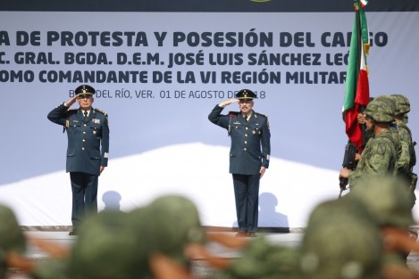 José Luis Sánchez León, General de Brigada del Estado Mayor Presidencial, rindió protesta como nuevo Comandante de la VI Región Militar. 