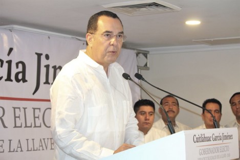 Pérez Astorga se comprometió a trabajar de la mano de los gobiernos federal  y estatal en beneficio del estado de Veracruz. 