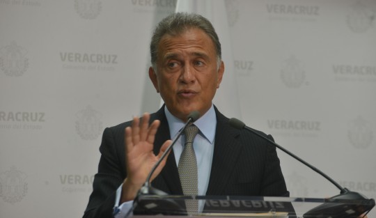 En conferencia de prensa,  el gobernador Miguel Ángel Yunes Linares informó que desde el pasado domingo desistió de enviar al Congreso del Estado su propuesta para la designación de 12 magistrados, esto aunque se encuentra dentro de sus atribuciones como jefe del Ejecutivo Estatal.  