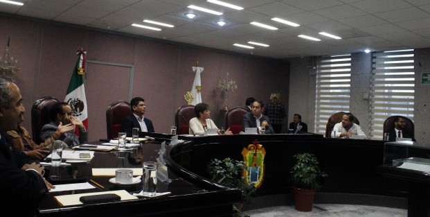 En la primera sesión ordinaria, celebrada este martes 7 de agosto, la Diputación Permanente se dio por enterada de las solicitudes de los diputados Bingen Rementería Molina, Mariana Dunyaska García Rojas y Tanya Carola Viveros Cházaro.