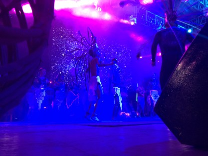En Teocelo, Ver., en un ambiente de fiesta y con concurrida asistencia, dieron inicio las fiestas patronales de la Asunción de la Virgen, así como el festejo de la fundación de esta ciudad, con la inauguración encabezada por el alcalde Mario Chama Díaz, y la presidenta del DIF Municipal, Mara Chama.