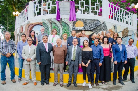 Dentro de los festejos por los 120 años de Teocelo, Ver., como ciudad, el alcalde Mario Chama Díaz realizó un homenaje al Maestro Teodoro Cano, develando una placa junto al mural en el parque Revolución, obra realizada por el artista hace 45 años. 