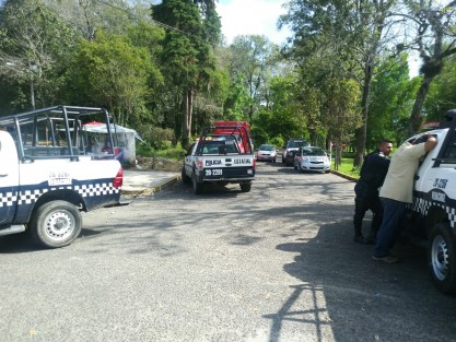 El saldo final del operativo de la SSP en Xalapa, contra asaltantes de un comercio en la Col. Rafael Lucio, la mañana de este martes, fue de 3 detenidos y una persona más abatida.