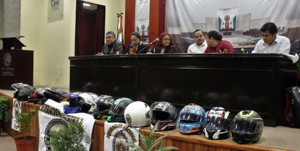 Diputados (as) locales se reunieron con motociclistas sobre la reforma a la Ley de Tránsito; por segunda ocasión, escucharon a los integrantes de diversas organizaciones de motociclistas que manifiestan su postura en contra de la reforma a la Ley de Tránsito y Seguridad Vial.