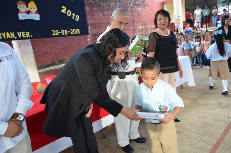 Nuevo modelo educativo será para primero y segundo grado de primarias.
