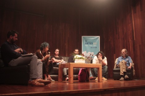 Como parte del 1er Encuentro Estatal de Artes se llevó a cabo el conversatorio La importancia de la interrelaciones culturales en el teatro, moderado por el Maestro Francisco Beverido Duhalt.  