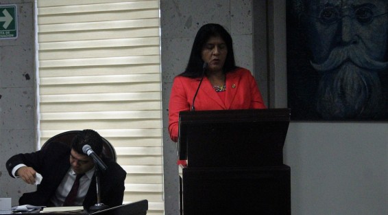 La diputada Yazmín de los Ángeles Copete Zapot presentó, durante la segunda sesión ordinaria, la iniciativa con proyecto de Ley de la Universidad Popular Autónoma de Veracruz de Ignacio de la Llave que se sustenta y tiene como ejes fundamentales: la plena autonomía; la calidad y excelencia académica y la justicia laboral para sus integrantes.