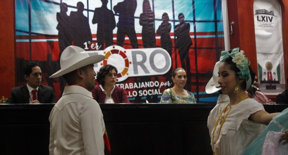 En el auditorio del Congreso del Estado se llevó a cabo el Primer Foro Jóvenes Trabajando por el Desarrollo Social; presentes las diputadas Cinthya Lobato y Guadalupe Osorno.
