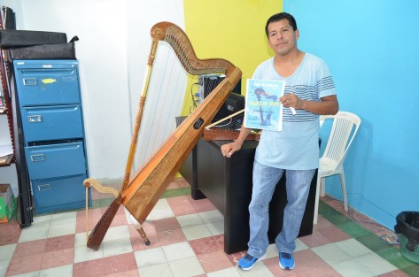  Invitan a cursos gratuitos de arpa y son jarocho en Tlapacoyan.
