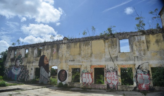 Como se ha repetido, la exfábrica de San Bruno está actualmente bajo resguardo del SAT, y la actual administración municipal, lo mismo que su antecesora, ha prometido hacer gestiones para que el inmueble pase a manos del Ayuntamiento de Xalapa. 