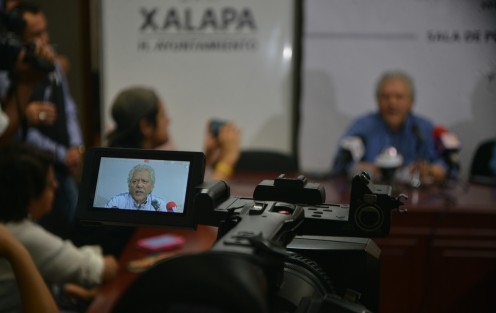 El alcalde de Xalapa, Hipólito Rodríguez, dijo que se están habilitando algunas zonas alternas en Plaza Ánimas, para que puedan ser utilizadas como estacionamiento. Además ha habido acercamiento con propietarios de la Plaza, para que se inicie la reparación lo más pronto posible.  