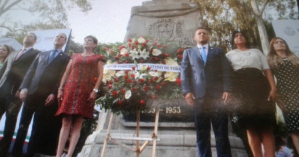 Guardia de Honor a Miguel Hidalgo por diputados de la LXIV Legislatura y funcionarios que la integran.  