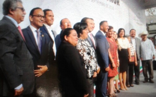 Guardia de Honor a Miguel Hidalgo por diputados de la LXIV Legislatura y funcionarios que la integran.  