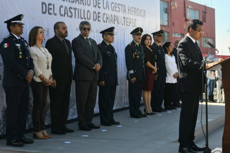 Autoridades estatales, municipales y militares participaron en  la guardia de honor a la gesta heroica de los Niños Héroes de Chapultepec en Xalapa.  