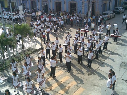 Apatía para participar en desfile cívico del 16 de septiembre.

