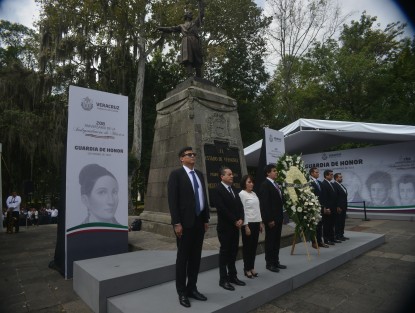 El rector de la Universidad Popular Autónoma de Veracruz (UPAV), Carlos Raúl Velázquez Hernández, rechazó que la institución esté pasando por momentos difíciles al tener una matrícula en declive y problemas con la entrega de títulos y documentos.