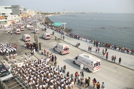 En la conurbación Veracruz -Boca del Río se llevó a cabo el desfile conmemorativo del 208 aniversario del inicio de la Guerra de Independencia de México. El evento tuvo lugar sobre el bulevar Ávila Camacho.
