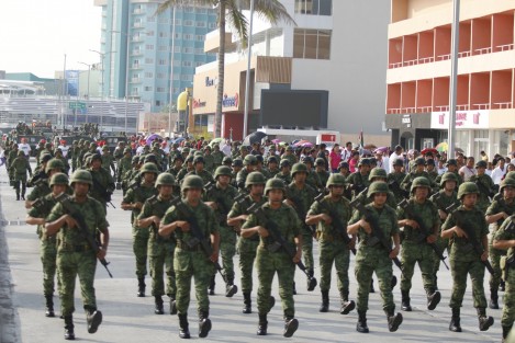 En la conurbación Veracruz -Boca del Río se llevó a cabo el desfile conmemorativo del 208 aniversario del inicio de la Guerra de Independencia de México. El evento tuvo lugar sobre el bulevar Ávila Camacho.