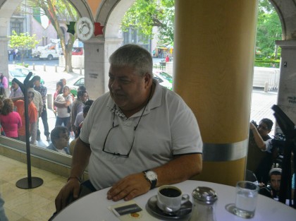El dirigente estatal de Morena en Veracruz, Manuel Huerta Ladrón de Guevara lamentó que los niveles de inseguridad en el Estado continúen elevándose, por lo cual, es necesario que las autoridades actúen para lograr devolver a los ciudadanos la tranquilidad.