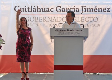 El gobernador electo de Veracruz, Cuitláhuac García Jiménez, presentó este viernes en Tantoyuca, Ver. a Guadalupe Argüelles Lozano, quien será la próxima secretaria del Trabajo, Previsión Social y Productividad (STPyPS).  
