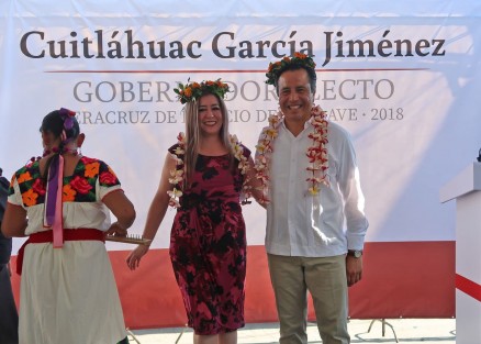 María Guadalupe Argüelles Lozano, egresada de la Universidad Veracruzana como licenciada en Derecho, ha laborado como Oficial Secretaria del Registro Civil en la ciudad de Xalapa; posteriormente en el Poder Judicial como jueza municipal en varios distritos como Tenampa, Tlalnehuayocan, Veracruz, Chicontepec, Guitérrez Zamora y Las Minas, entre otros, Distritos Judiciales.