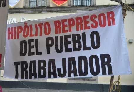 La diputada federal por la Ciudad de México, María Rosete acompañó a comerciantes locales en un mitin que realizaron en Plaza Lerdo.