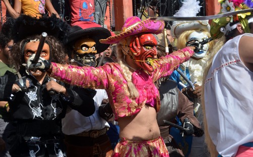 Visitantes de Xalapa y la región se dieron cita para disfrutar de la gastronomía del lugar y además de los danzantes.