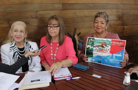 El Club de Escritoras de Xalapa, A.C.,anunció  su participación en el evento global 100 mil poetas por el cambio, el cual se realizará simultáneamente en 100 países  el próximo 29 de septiembre, en el caso de Xalapa a las 5 de la tarde en el auditorio de  El Ágora de la Ciudad donde habrá lectura de poesía y música.  