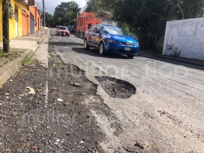 Entre tantos baches xalapeños,  alguien ha visto al alcalde XIPOLITO?
