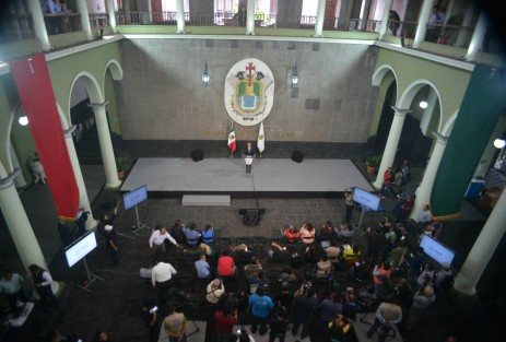 Asimismo, Yunes Linares pidió que se liberen órdenes de aprehensión en contra de los cómplices de Duarte y se agilice la solicitud de extradición en contra de Karime Macías Tubilla, además de que espera que el gobierno de Guatemala acepte que Duarte sea procesado por el delito de desaparición forzada de personas.