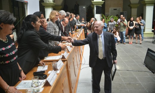 Reconocimiento a Guillermo Villar.