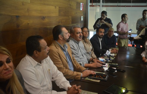 El coordinador del grupo en el Estado, Enrique Romero Aquino, explicó que se busca crear una agenda política que permita reforzar las políticas públicas de la Entidad en beneficio de los ciudadanos. 
