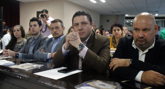 Evento en salón cristales en el Congreso, para el proceso de entrega recepción de las diferentes secretarías del congreso. 