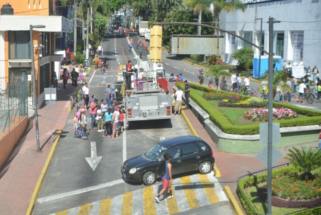 Con talleres para niños y pista para ciclistas, algunos xalapeños acudieron a divertirse. 