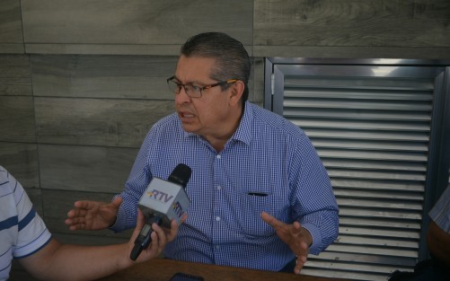 El presidente de la red evangélica de Veracruz, Guillermo Trujillo, pidió al gobernador electo Cuitláhuac García, analizar bien los perfiles de los nuevos funcionarios de gobierno. 
