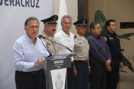 Al término de la reunión del Grupo de Coordinación Veracruz, el gobernador Miguel Ángel Yunes Linares aseguró que los feminicidios ocurridos en los últimos días son hechos aislados.