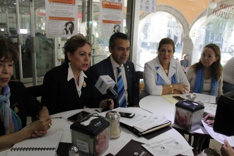 Integrantes del Club Rotario Xalapa Manantiales invitan a la jornada de su campaña <em>Sálvate Mujer</em>, que tendrá lugar los días 18, 19 y 20 de octubre, para detección oportuna de cáncer cervicouterino, en su Casa Club de la Amistad Rotaria, ubicada en Av Xalapeños Ilustres no. 107. 
