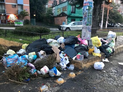 A decir de algunas autoridades de limpia pública, hoy sólo se recogerá en el 30% de la ciudad mientras se resuelve el problema de colocar los desechos. 