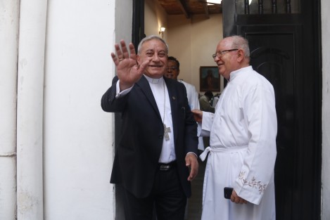 Antoine Chahda, Monseñor y Arzobispo de Alepo, Siria, ofició la eucaristía en la Catedral de Nuestra Señora de la Asunción. Le acompañó el obispo Luis Felipe Gallardo Martín del Campo.