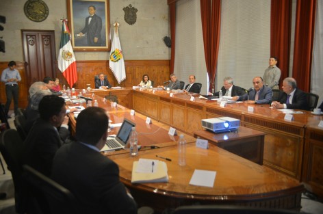 En la tercera Reunión del Comité Ciudadano de Seguimiento al Proceso de Entrega-Recepción, se detalló que, del total del monto, 762 millones 484 mil 080 pesos fueron invertidos en materia de seguridad pública y salud, mientras que la otra parte se mantiene en la cuenta bancaria de Banamex a nombre del gobierno de Veracruz.