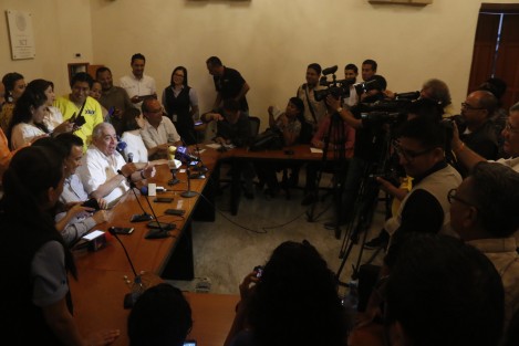 Un grupo de empresarios que conforman la Misión Querétaro-Veracruz, realizaron una recorrido poe el interior del puerto de Veracruz para conocer los avances y alcances que tendrá el nuevo recinto portuario.