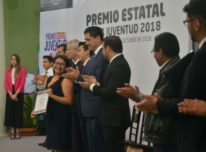 Autoridades de Gobierno del Estado entregaron el Premio Estatal de la Juventud a 19 jóvenes veracruzanos que destacaron en varias áreas e investigaciones. 