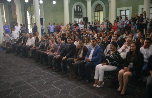 Autoridades de Gobierno del Estado entregaron el Premio Estatal de la Juventud a 19 jóvenes veracruzanos que destacaron en varias áreas e investigaciones. 