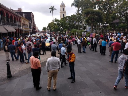 Durante la conferencia del miércoles los líderes de taxistas de la zona de Río Blanco, Córdoba y Orizaba informaron que tras los señalamientos hechos por el gobernador sobre que los trabajadores del volante tenían que ver con la inseguridad que se vive en el estado, habían decidido realizar un paro de labores en todo el estado.